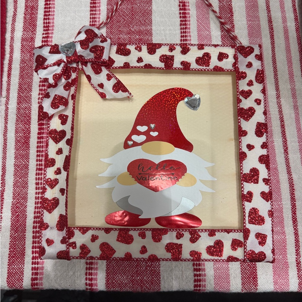 Valentine's Gnome Wall Hanging